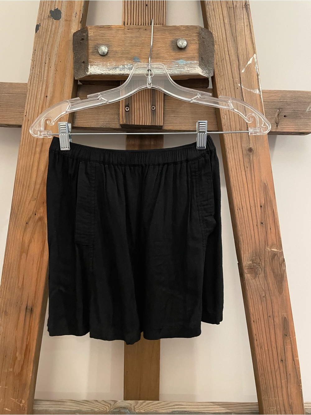 Women’s Black Elastic-Waist Casual Skirt